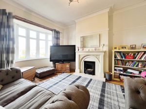 Lounge- click for photo gallery